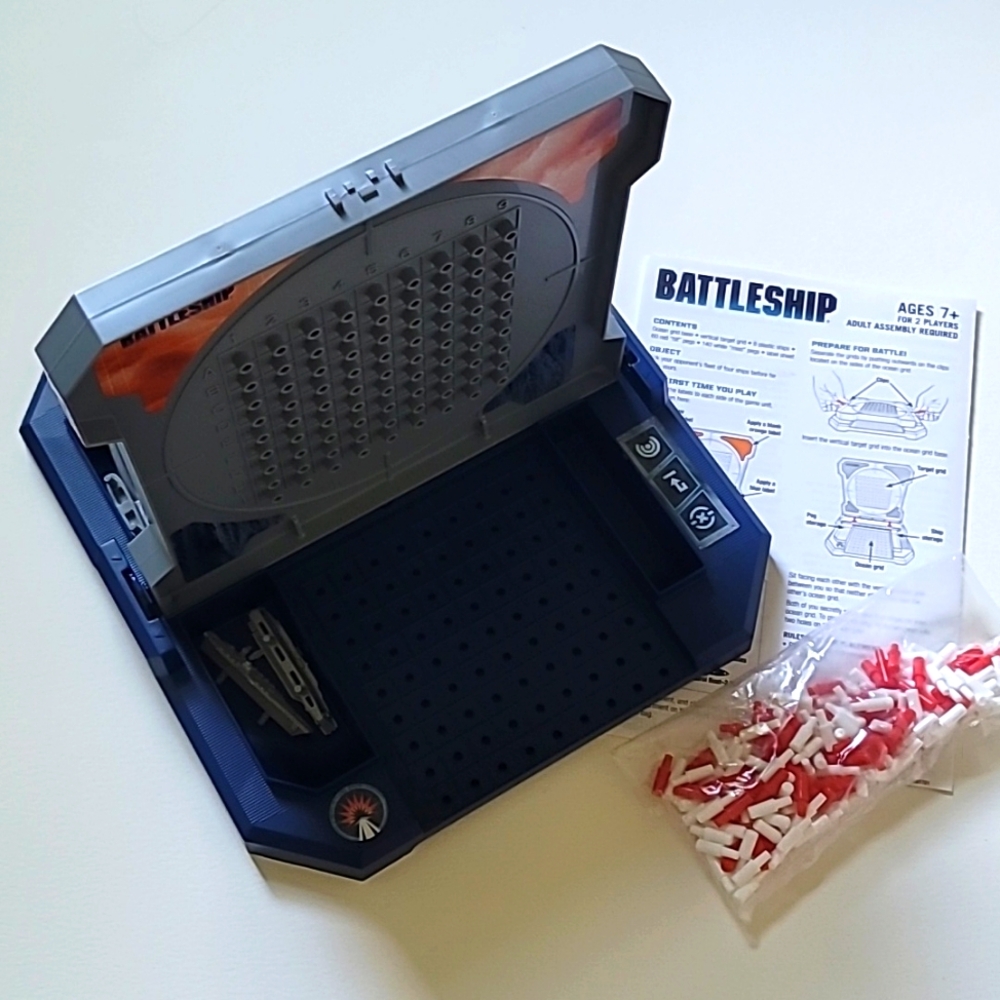 New Hasbro Gaming Battleship, Age 7+ - Picture 6 of 7